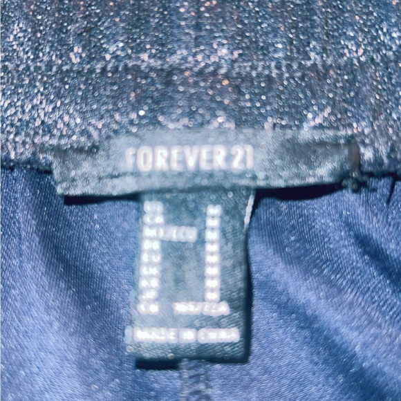 Forever 21 - Picture 4 of 4